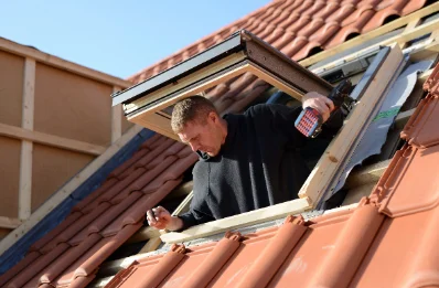 Pose de fenêtres de toit Velux à Estampes